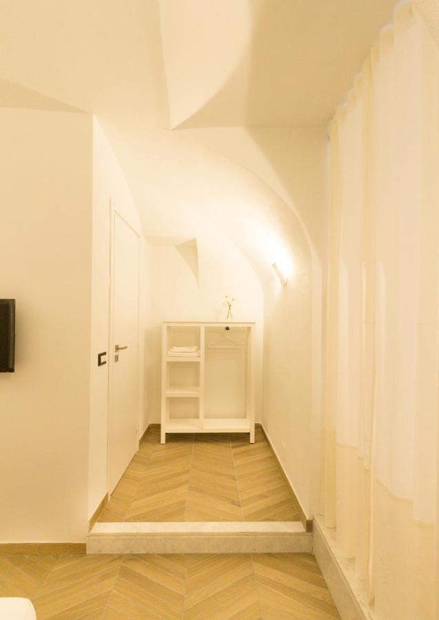 A' Marunnella Bed & Breakfast เนเปิลส์ ภายนอก รูปภาพ