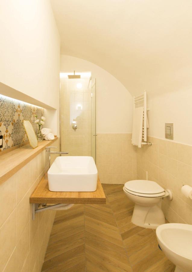 A' Marunnella Bed & Breakfast เนเปิลส์ ภายนอก รูปภาพ