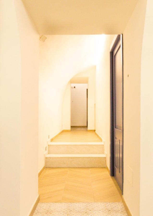 A' Marunnella Bed & Breakfast เนเปิลส์ ภายนอก รูปภาพ