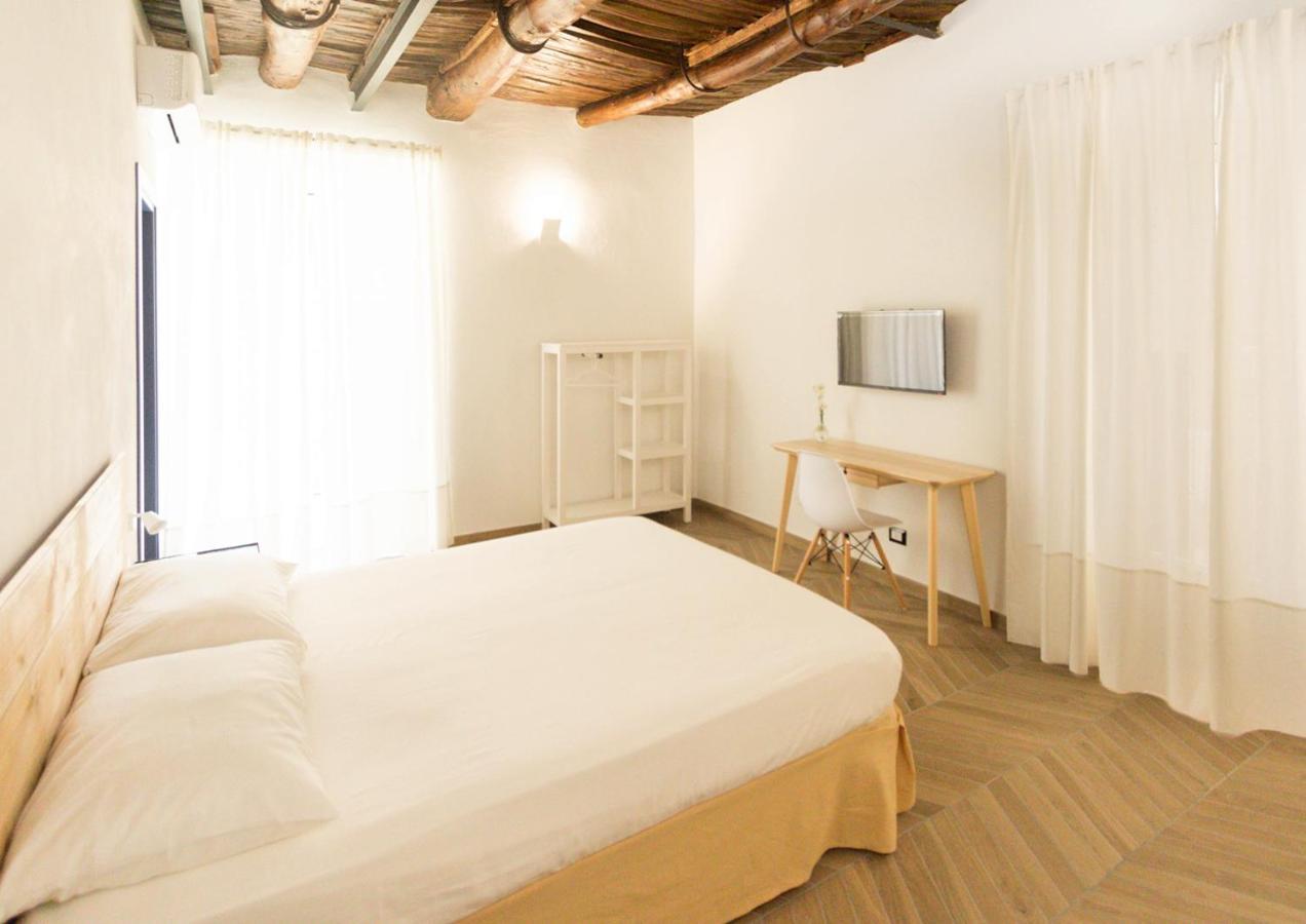 A' Marunnella Bed & Breakfast เนเปิลส์ ภายนอก รูปภาพ